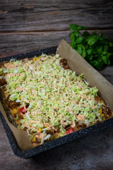 Zdjęcie - Zapiekanka Gyros na chlebie tostowym - Przepisy kulinarne ze zdjęciami