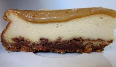 Zdjęcie - Kremowy sernik amaretto - Przepisy kulinarne ze zdjęciami