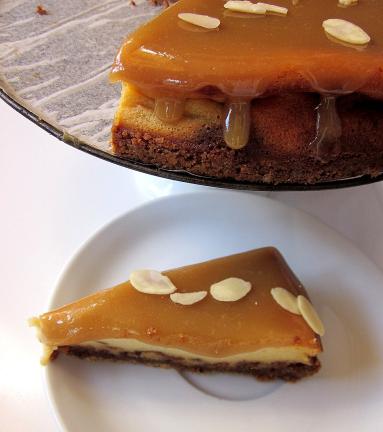 Zdjęcie - Kremowy sernik amaretto - Przepisy kulinarne ze zdjęciami