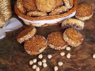 Zdjęcie - Kruche Ciasteczka z Ciecierzycą i Sezamem - Przepisy kulinarne ze zdjęciami