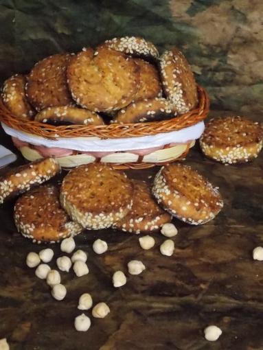 Zdjęcie - Kruche Ciasteczka z Ciecierzycą i Sezamem - Przepisy kulinarne ze zdjęciami