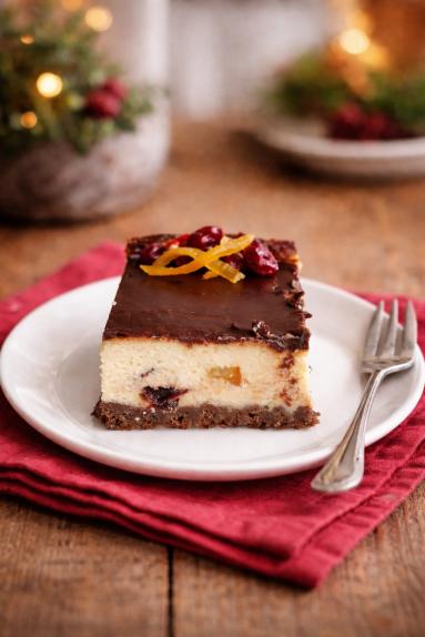 Zdjęcie - Prosty sernik na kakaowym spodzie - Przepisy kulinarne ze zdjęciami