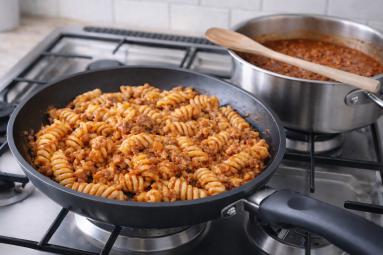 Zdjęcie: Fusilli z sosem Bolognese Zdjęcie - Fusilli z sosem Bolognese - Przepisy kulinarne ze zdjęciami