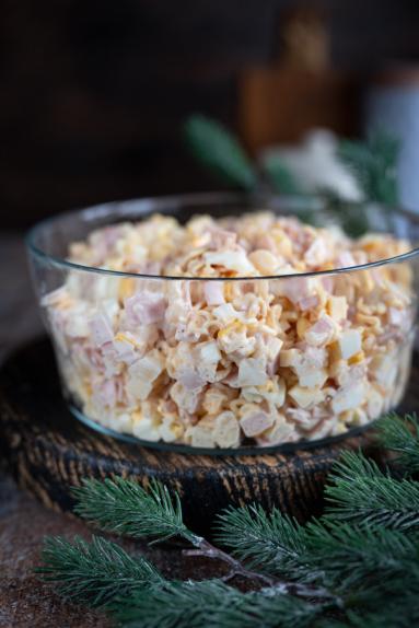 Zdjęcie - Retro sałatka z zupki chińskiej - Przepisy kulinarne ze zdjęciami