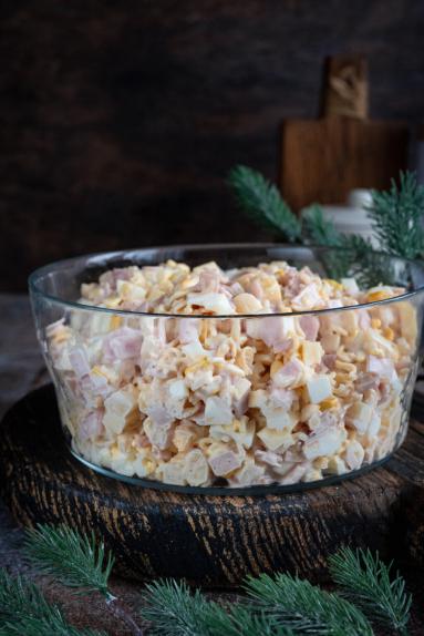 Zdjęcie - Retro sałatka z zupki chińskiej - Przepisy kulinarne ze zdjęciami