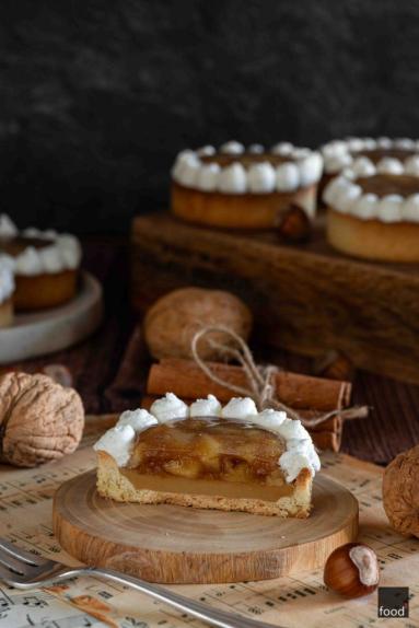 Zdjęcie - Tartaletki z solonym karmelem i jabłkami - Przepisy kulinarne ze zdjęciami