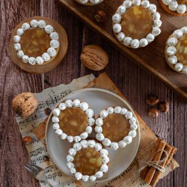 Zdjęcie: Tartaletki z solonym karmelem i jabłkami Zdjęcie - Tartaletki z solonym karmelem i jabłkami - Przepisy kulinarne ze zdjęciami