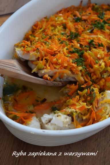 Zdjęcie: Ryba z piekarnika z warzywami - Napiecyku Zdjęcie - Ryba z piekarnika z warzywami - Napiecyku - Przepisy kulinarne ze zdjęciami