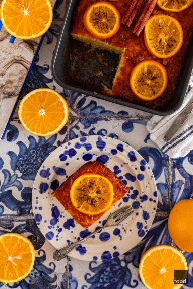 Zdjęcie - Portokalopita &ndash; greckie ciasto pomarańczowe - Przepisy kulinarne ze zdjęciami