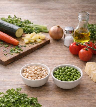 Zdjęcie: Minestrone włoska zupa warzywna Zdjęcie - Minestrone włoska zupa warzywna - Przepisy kulinarne ze zdjęciami