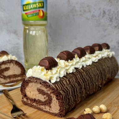 Zdjęcie: Rolada biszkoptowa „Orzech laskowy i czekolada” Zdjęcie - Rolada biszkoptowa „Orzech laskowy i czekolada” - Przepisy kulinarne ze zdjęciami