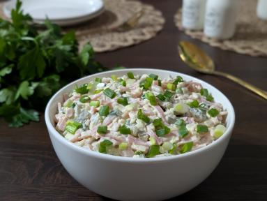 Zdjęcie - Sałatka szwajcarska - Przepisy kulinarne ze zdjęciami