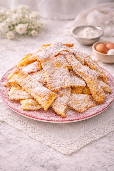 Zdjęcie - Faworki włoskie /Chiacchiere - Przepisy kulinarne ze zdjęciami