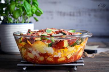 Zdjęcie - Gnocchi zapiekane z chorizo w pomidorowym sosie - Przepisy kulinarne ze zdjęciami