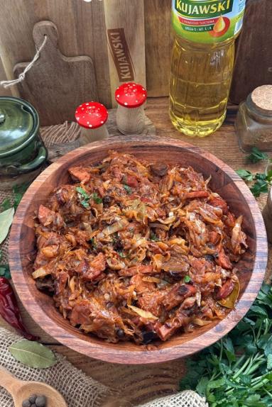 Zdjęcie - Szybki bigos z patelni - Przepisy kulinarne ze zdjęciami