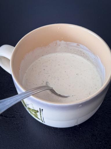 Zdjęcie: Sałatka z pieczonym kurczakiem, selerem naciowym i winogronami Zdjęcie - Sałatka z pieczonym kurczakiem, selerem naciowym i winogronami - Przepisy kulinarne ze zdjęciami