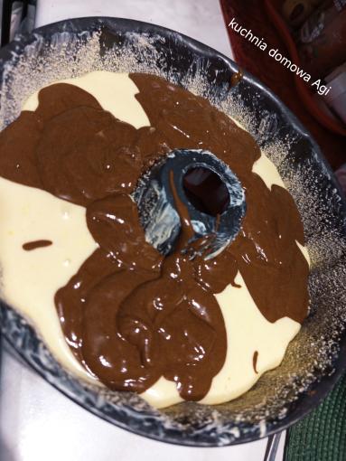 Zdjęcie - Babka piaskowa na majonezie z kakao i polewą kakaową - Przepisy kulinarne ze zdjęciami