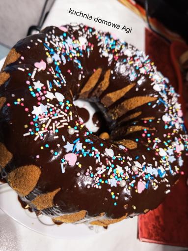 Zdjęcie - Babka piaskowa na majonezie z kakao i polewą kakaową - Przepisy kulinarne ze zdjęciami