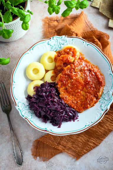 Zdjęcie: Schab w sosie pomidorowym Zdjęcie - Schab w sosie pomidorowym - Przepisy kulinarne ze zdjęciami