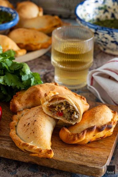Zdjęcie: Argentyńskie empanadas z wołowiną Zdjęcie - Argentyńskie empanadas z wołowiną - Przepisy kulinarne ze zdjęciami