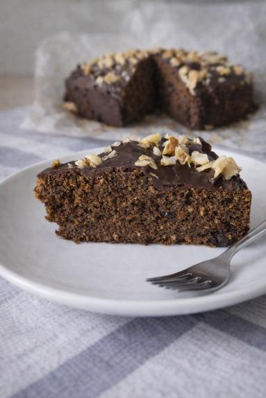 Zdjęcie - Ciasto czekoladowo-gryczane  z bananem - Przepisy kulinarne ze zdjęciami