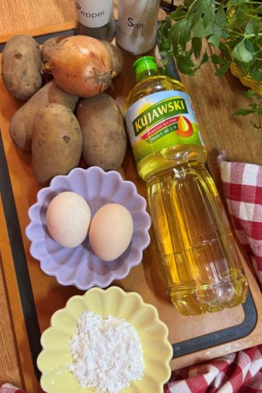 Zdjęcie: Chrupiące placki ziemniaczane Zdjęcie - Chrupiące placki ziemniaczane - Przepisy kulinarne ze zdjęciami