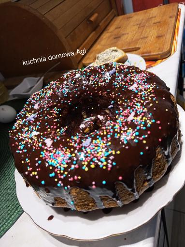 Zdjęcie - Wilgotna babka na oleju i śmietanie z makiem - Przepisy kulinarne ze zdjęciami