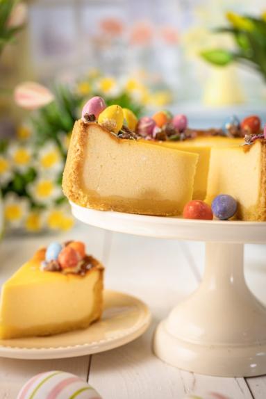 Zdjęcie - Puszysty sernik wielkanocny z olejem - Przepisy kulinarne ze zdjęciami