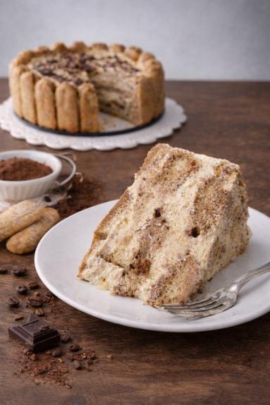 Zdjęcie - Tort Tiramisu /klasyka włoskiej kuchni/ - Przepisy kulinarne ze zdjęciami