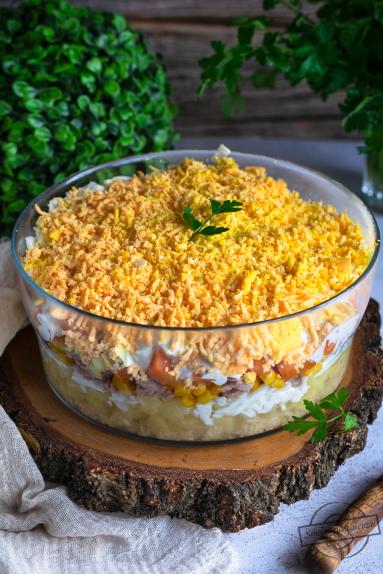 Zdjęcie - Sałatka z tuńczykiem &ndash; kr&oacute;lewska - Przepisy kulinarne ze zdjęciami