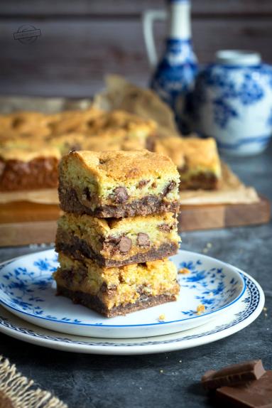 Zdjęcie - Czekoladowe ciasto z kajmakiem - Przepisy kulinarne ze zdjęciami