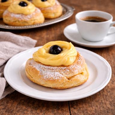 Zdjęcie - Zeppole di San Giuseppe - Przepisy kulinarne ze zdjęciami