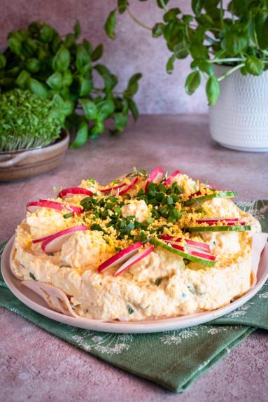 Zdjęcie - Jajeczny Mus z Szynką - Przepisy kulinarne ze zdjęciami