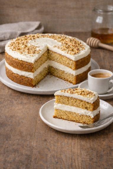 Zdjęcie: Torcik miodowy z mascarpone Zdjęcie - Torcik miodowy z mascarpone - Przepisy kulinarne ze zdjęciami