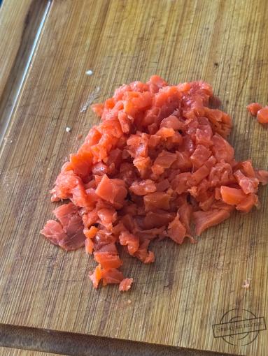 Zdjęcie: Jajka faszerowane porem, pieczarkami i wędzonym łososiem Zdjęcie - Jajka faszerowane porem, pieczarkami i wędzonym łososiem - Przepisy kulinarne ze zdjęciami