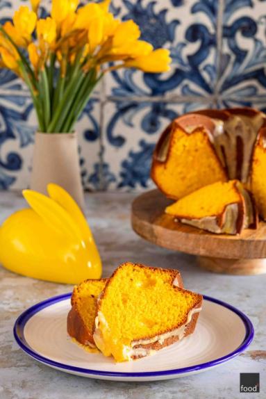 Zdjęcie - Babka szafranowa - Przepisy kulinarne ze zdjęciami