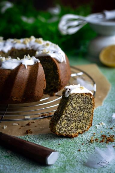 Zdjęcie - Babka makowa - Przepisy kulinarne ze zdjęciami