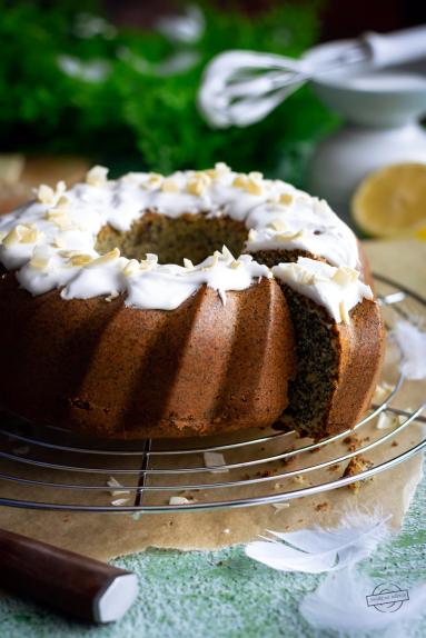Zdjęcie - Babka makowa - Przepisy kulinarne ze zdjęciami