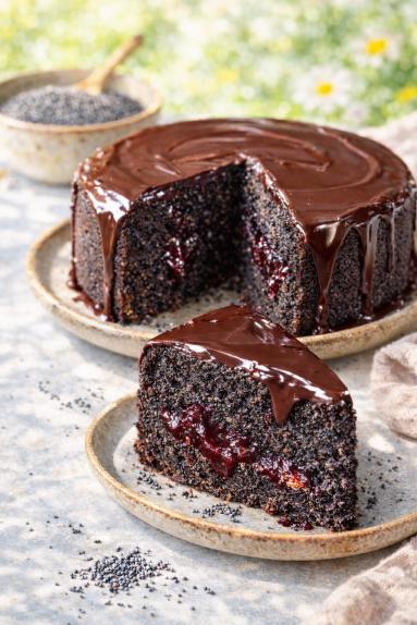 Zdjęcie - Babka makowa z powidłami - Przepisy kulinarne ze zdjęciami