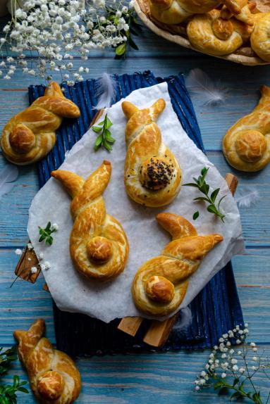 Zdjęcie - Bułeczki &bdquo;Zajączki&rdquo; - Przepisy kulinarne ze zdjęciami