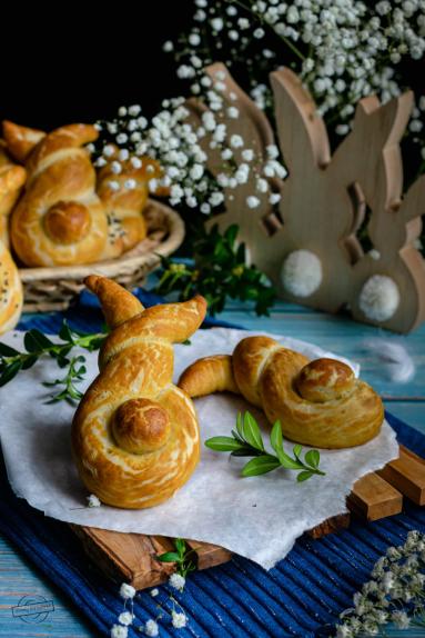 Zdjęcie - Bułeczki &bdquo;Zajączki&rdquo; - Przepisy kulinarne ze zdjęciami