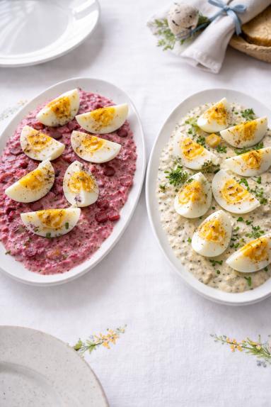 Zdjęcie - Jajka w sosie tatarskim - Przepisy kulinarne ze zdjęciami