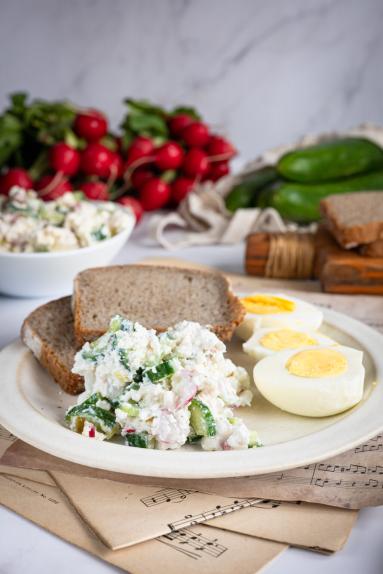 Zdjęcie - Pasta twarogowa z warzywami i jajkami - Przepisy kulinarne ze zdjęciami