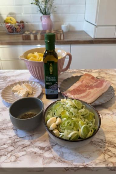 Zdjęcie - Zupa krem z ziemniak&oacute;w i pora - Przepisy kulinarne ze zdjęciami