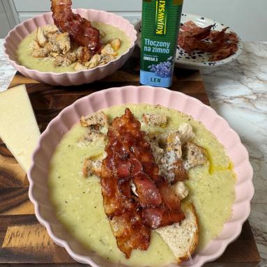 Zdjęcie - Zupa krem z ziemniak&oacute;w i pora - Przepisy kulinarne ze zdjęciami