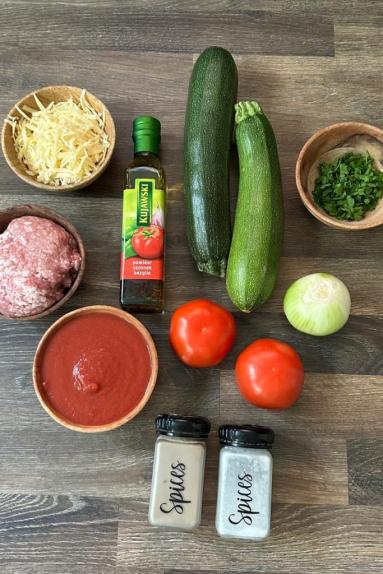 Zdjęcie - Lasagne z cukinii - Przepisy kulinarne ze zdjęciami