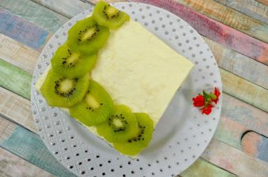 Zdjęcie - Zielone ciasto z kiwi bez pieczenia + film &ndash; Smakowite Dania - Przepisy kulinarne ze zdjęciami