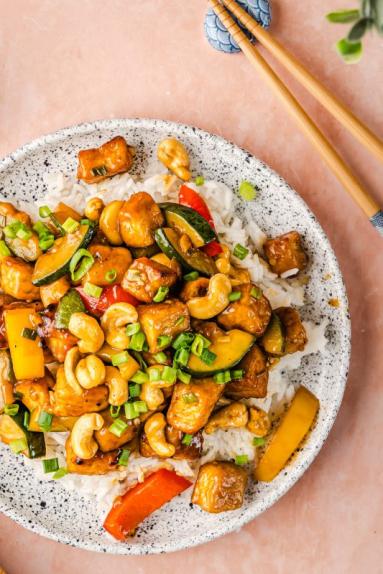 Zdjęcie - Tofu kung pao - Przepisy kulinarne ze zdjęciami