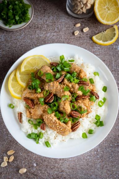 Zdjęcie - Kurczak w sosie satay - Przepisy kulinarne ze zdjęciami
