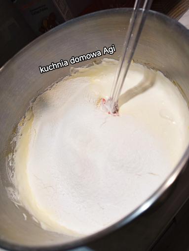 Zdjęcie: Ciasto CHAŁWOWIEC na biszkopcie bez proszku do pieczenia z 5 jaj Zdjęcie - Ciasto CHAŁWOWIEC na biszkopcie bez proszku do pieczenia z 5 jaj - Przepisy kulinarne ze zdjęciami